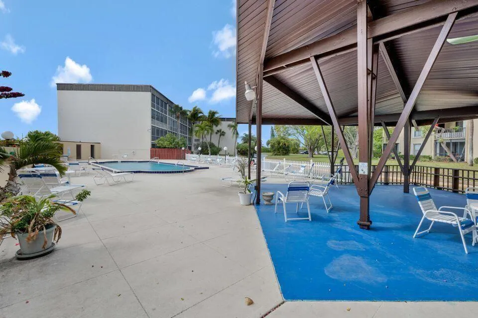 200 Waterway Drive S #309 Lantana, FL 33462