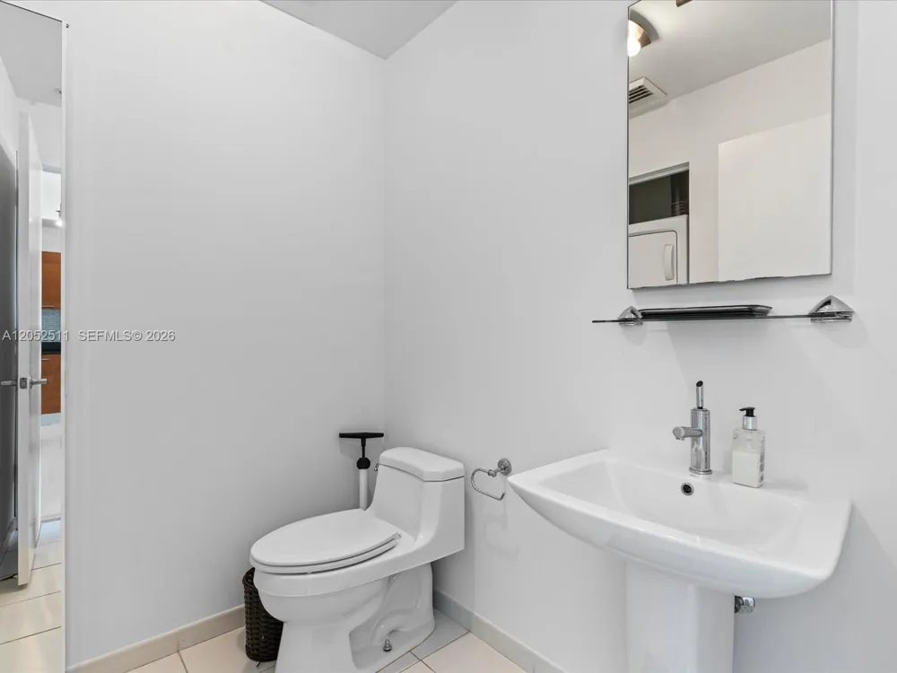 3470 E Coast Ave #H2602 Miami, FL 33137