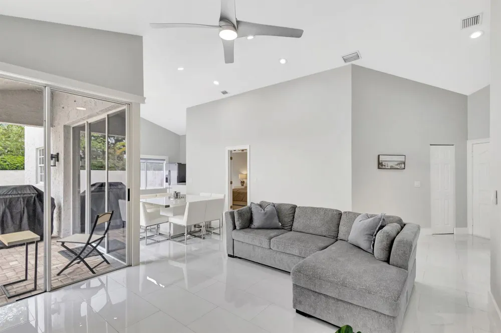 7 Wyndham Lane Palm Beach Gardens, FL 33418