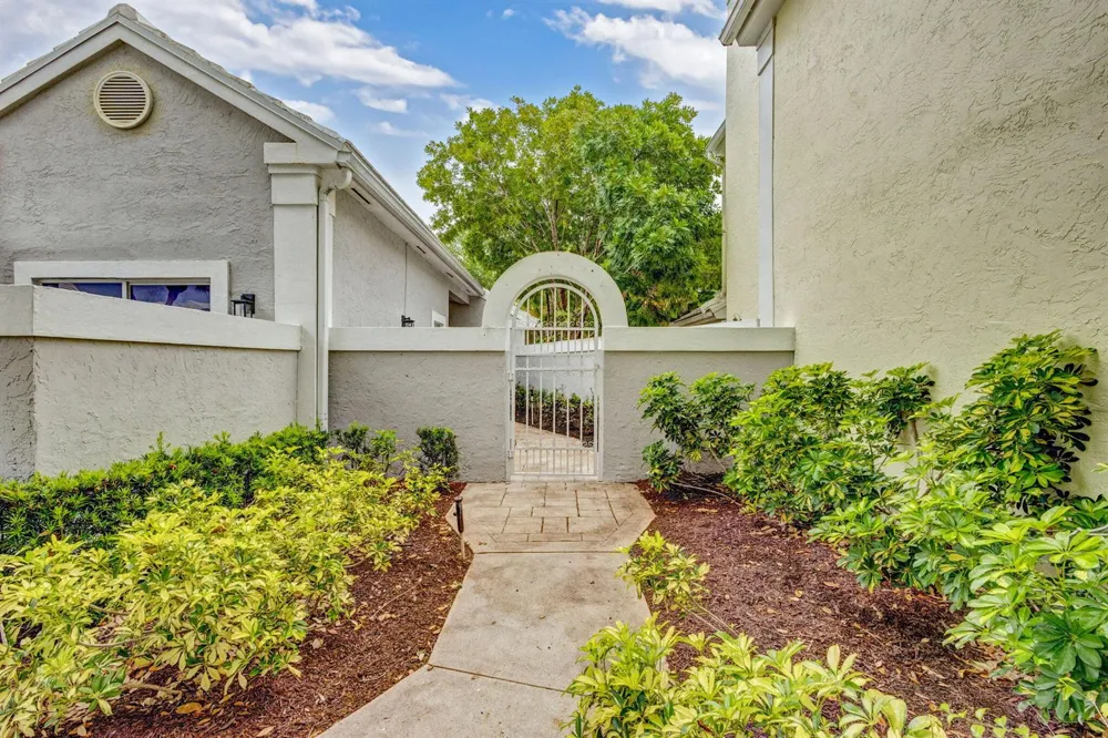 7 Wyndham Lane Palm Beach Gardens, FL 33418