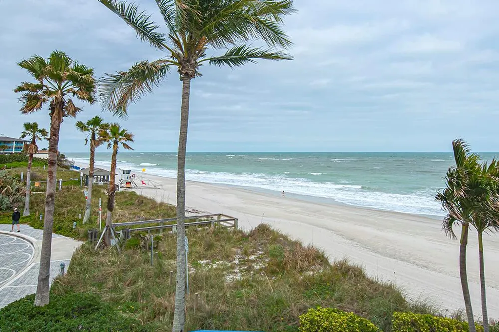 1010 EASTER LILY LANE #204 Vero Beach, FL 32963