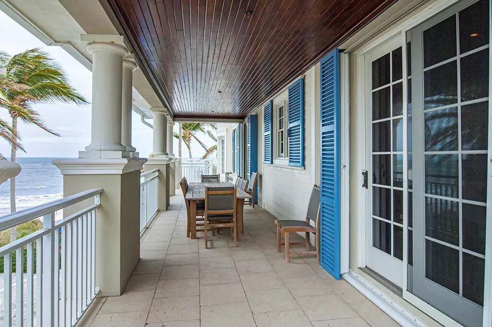 1010 EASTER LILY LANE #204 Vero Beach, FL 32963