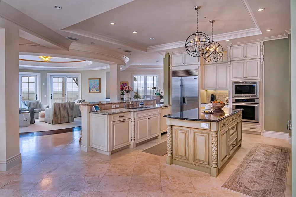 1010 EASTER LILY LANE #204 Vero Beach, FL 32963