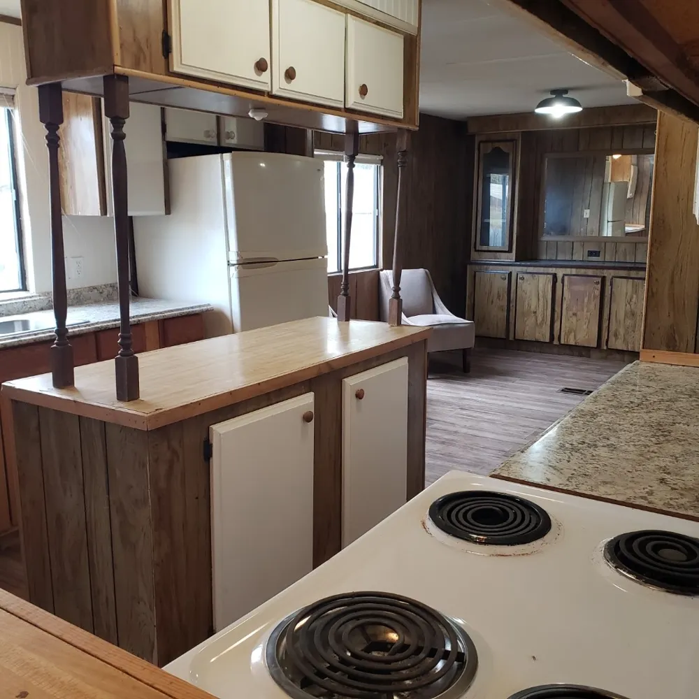 301 S Johnson Avenue Thorndale, TX 76577