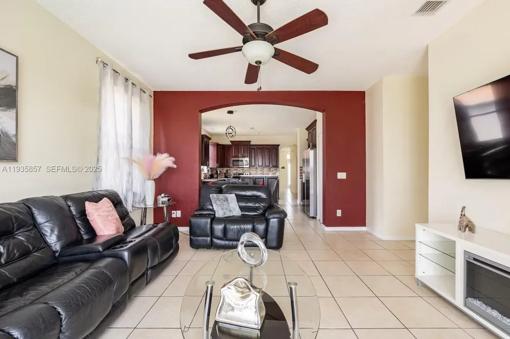 2139 Mallard Creek Cir #0 Kissimmee, FL 34743