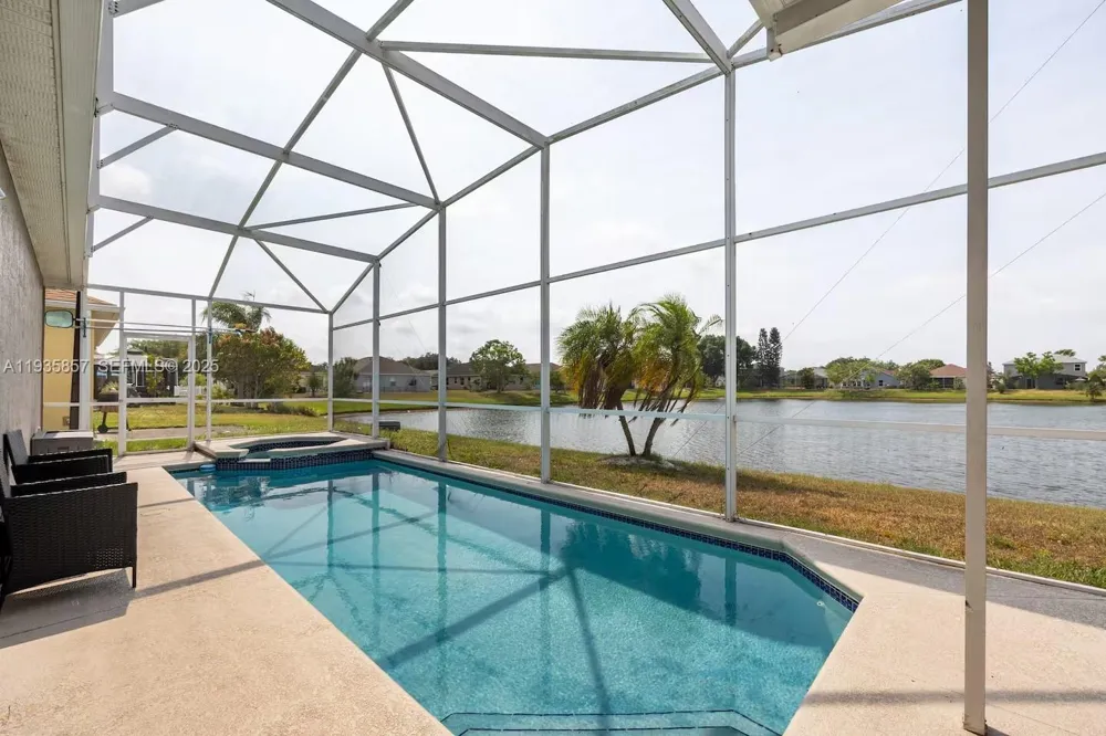 2139 Mallard Creek Cir #0 Kissimmee, FL 34743