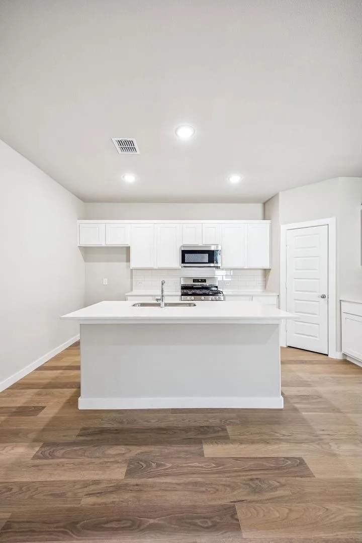 1128 Pine Rivage Drive Huffman, TX 77336