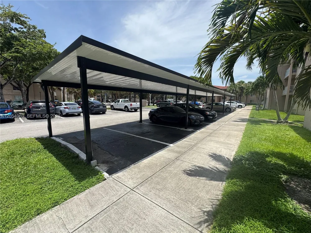10610 SW 158th Ct #206 Miami, FL 33196