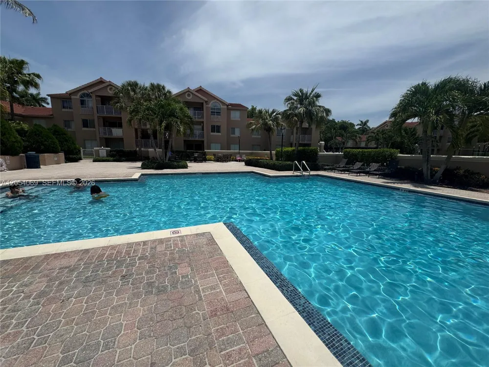 10610 SW 158th Ct #206 Miami, FL 33196