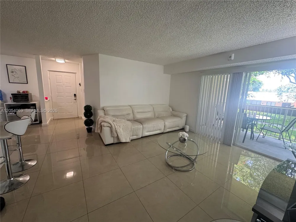 10610 SW 158th Ct #206 Miami, FL 33196