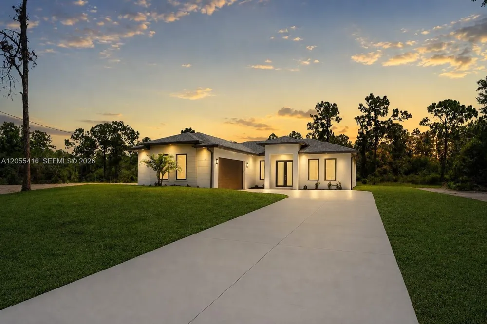 8418 Sun N lakes Blvd Sebring, FL 33872