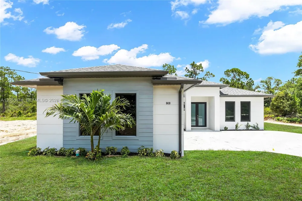 8418 Sun N lakes Blvd Sebring, FL 33872