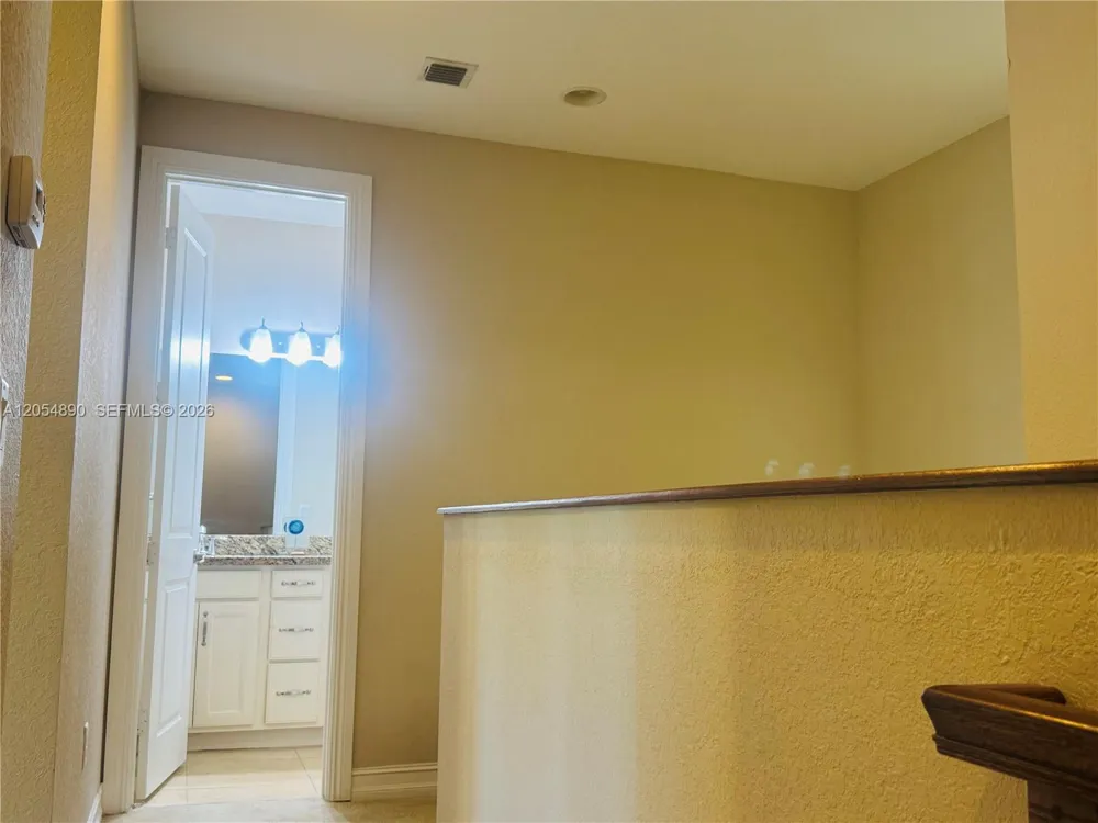 1409 SW 113th Ave Pembroke Pines, FL 33025