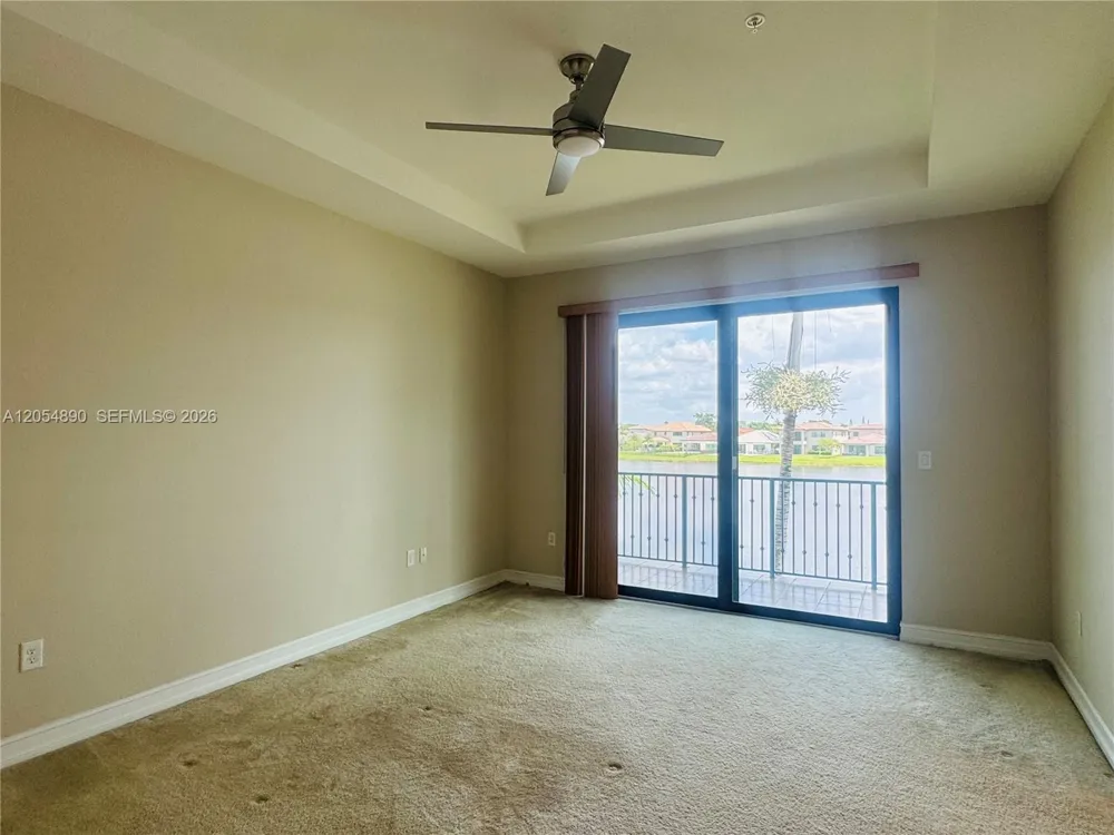 1409 SW 113th Ave Pembroke Pines, FL 33025