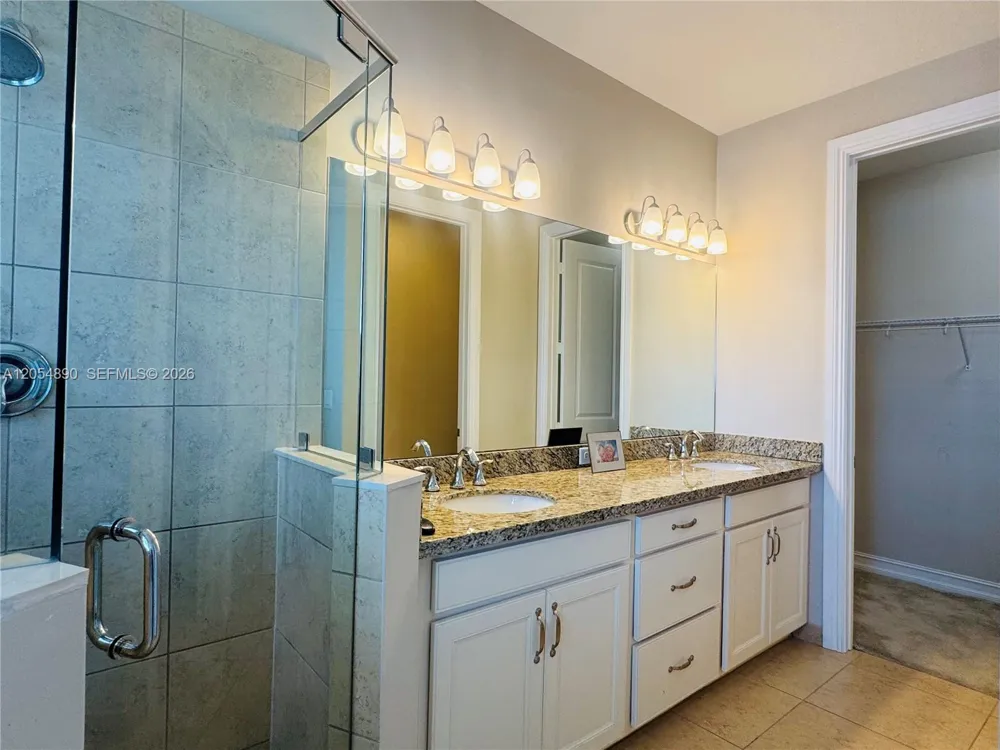 1409 SW 113th Ave Pembroke Pines, FL 33025