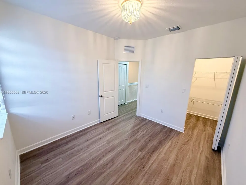 9965 SW 228th Ter Miami, FL 33190