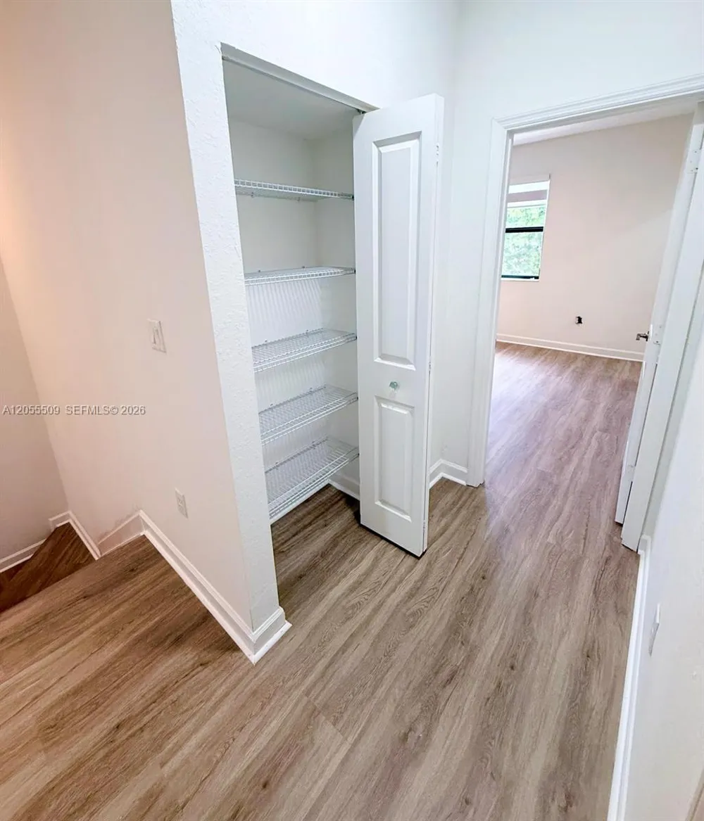 9965 SW 228th Ter Miami, FL 33190