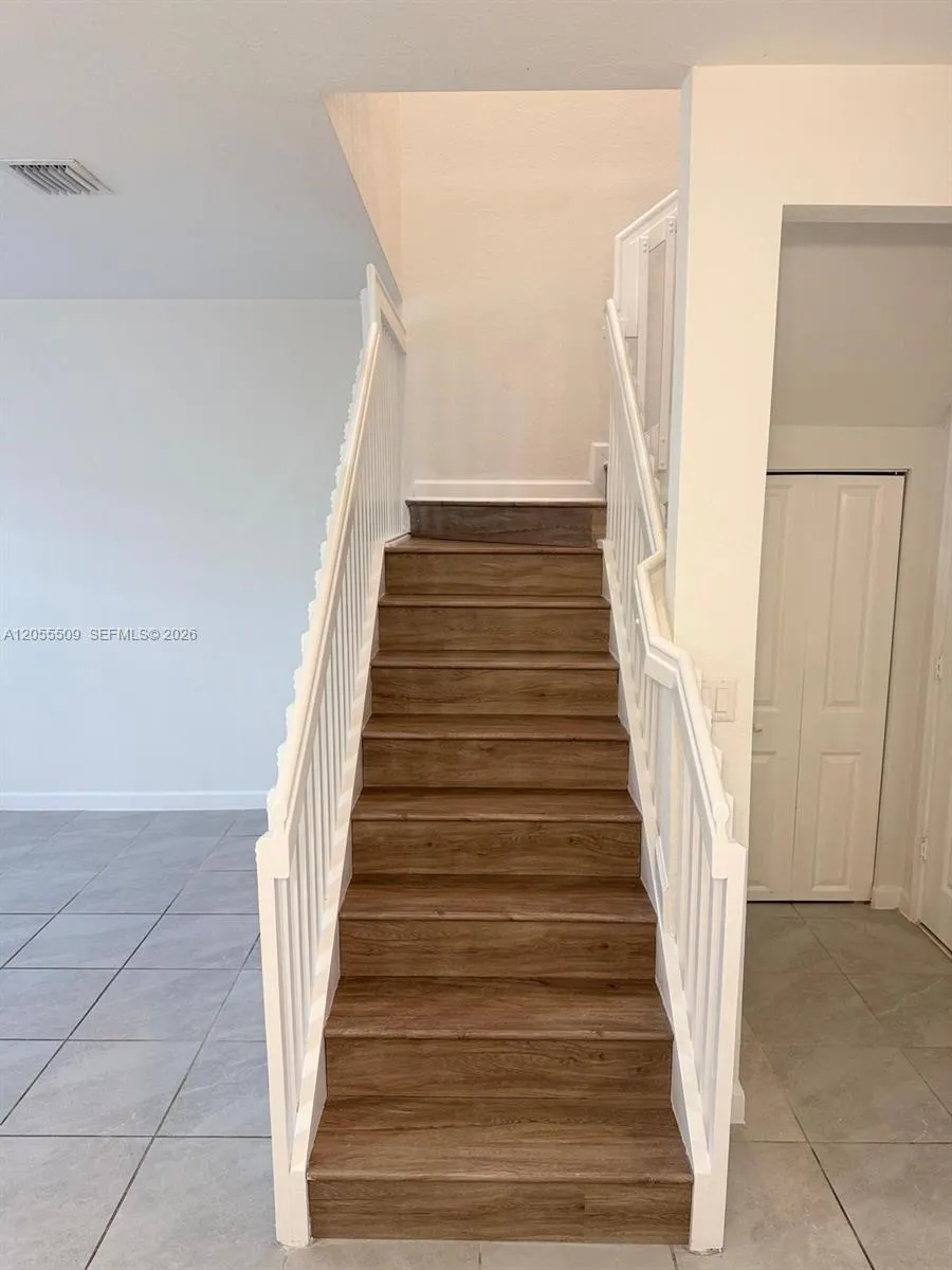 9965 SW 228th Ter Miami, FL 33190