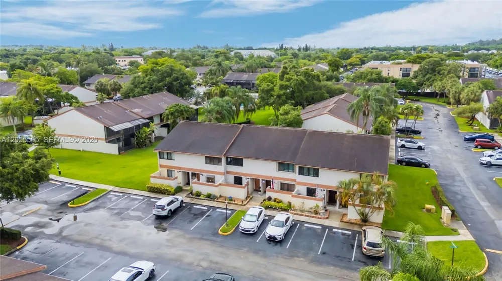 7050 SW 42nd Ct Davie, FL 33314