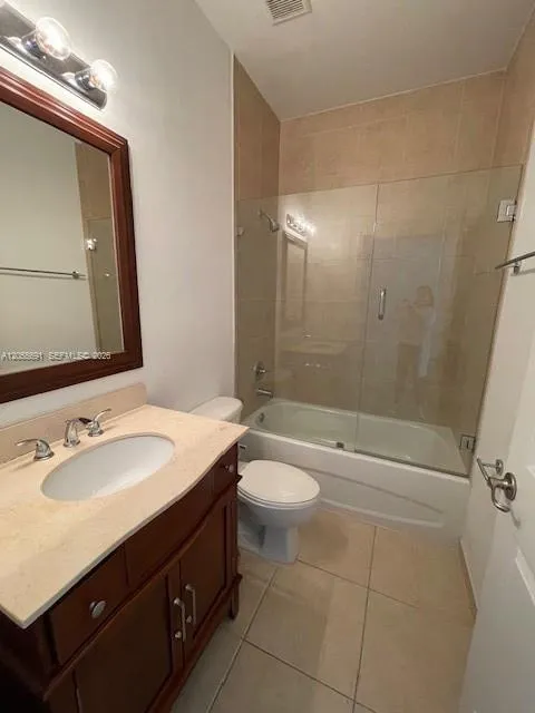 10731 NW 74th Ter #. Doral, FL 33178