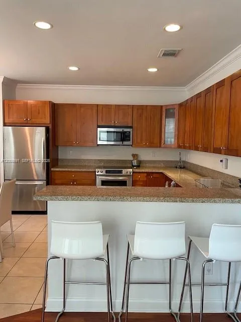 10731 NW 74th Ter #. Doral, FL 33178