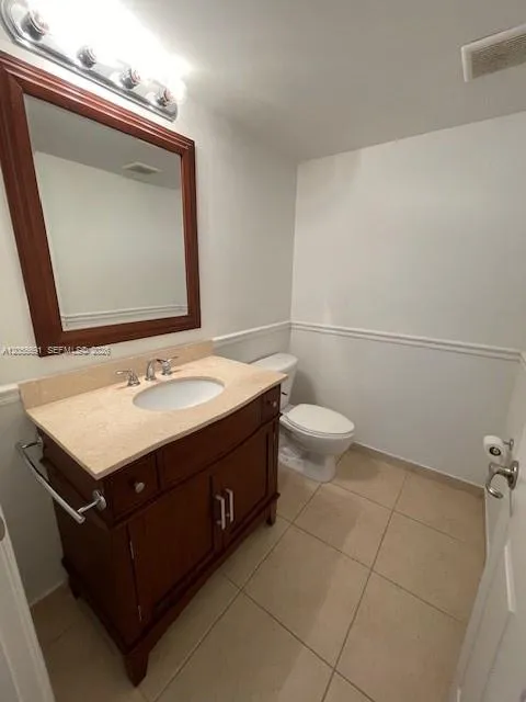 10731 NW 74th Ter #. Doral, FL 33178