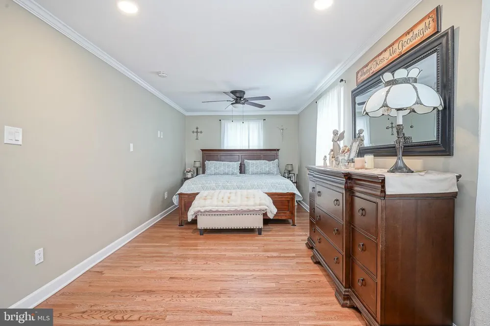 1024 OXMEAD Eastampton, NJ 08060