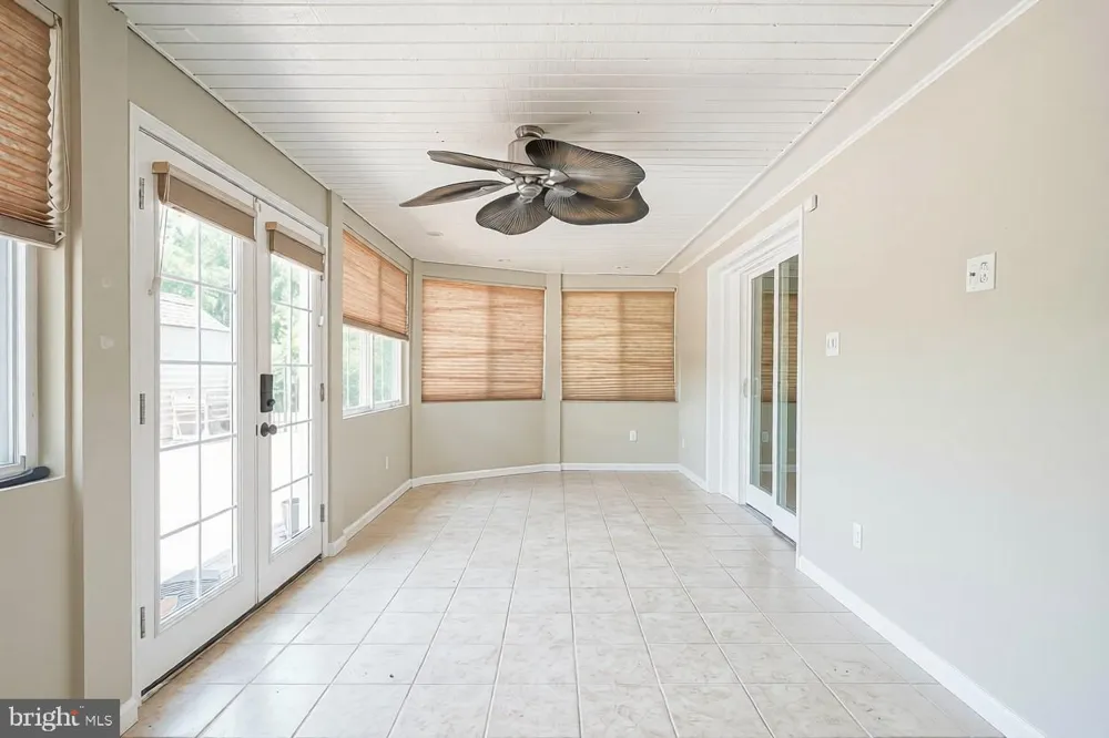 1024 OXMEAD Eastampton, NJ 08060