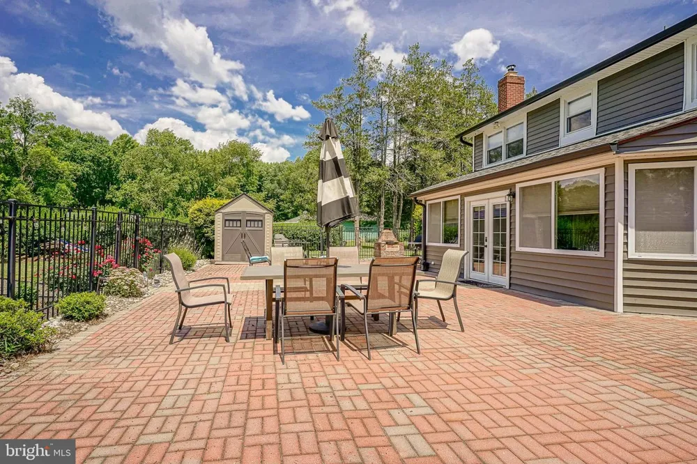 1024 OXMEAD Eastampton, NJ 08060