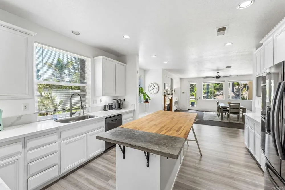 45608 Corte Royal Temecula, CA 92592