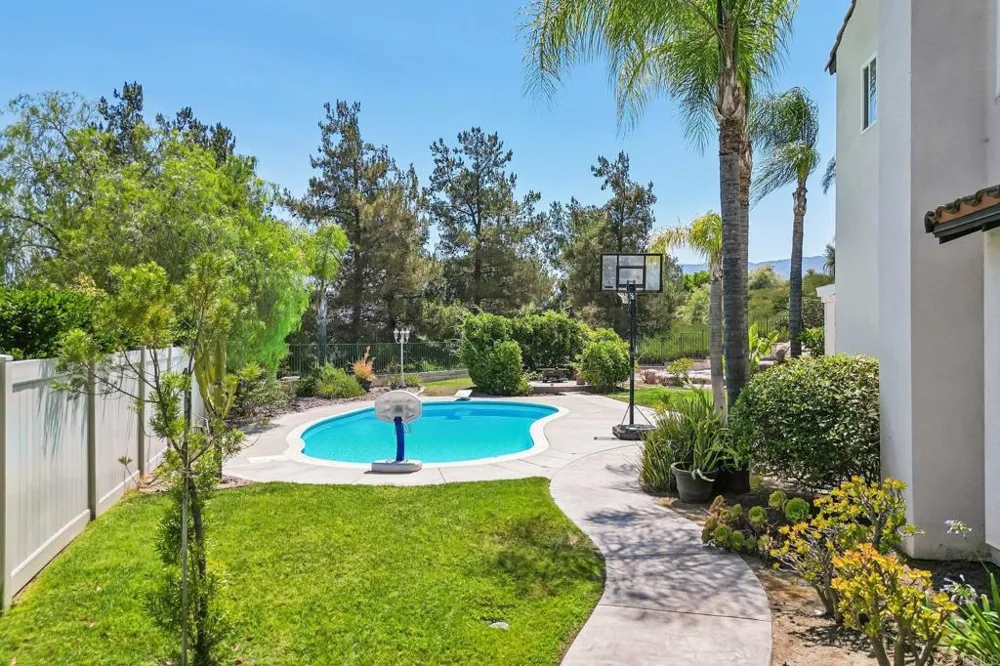 45608 Corte Royal Temecula, CA 92592