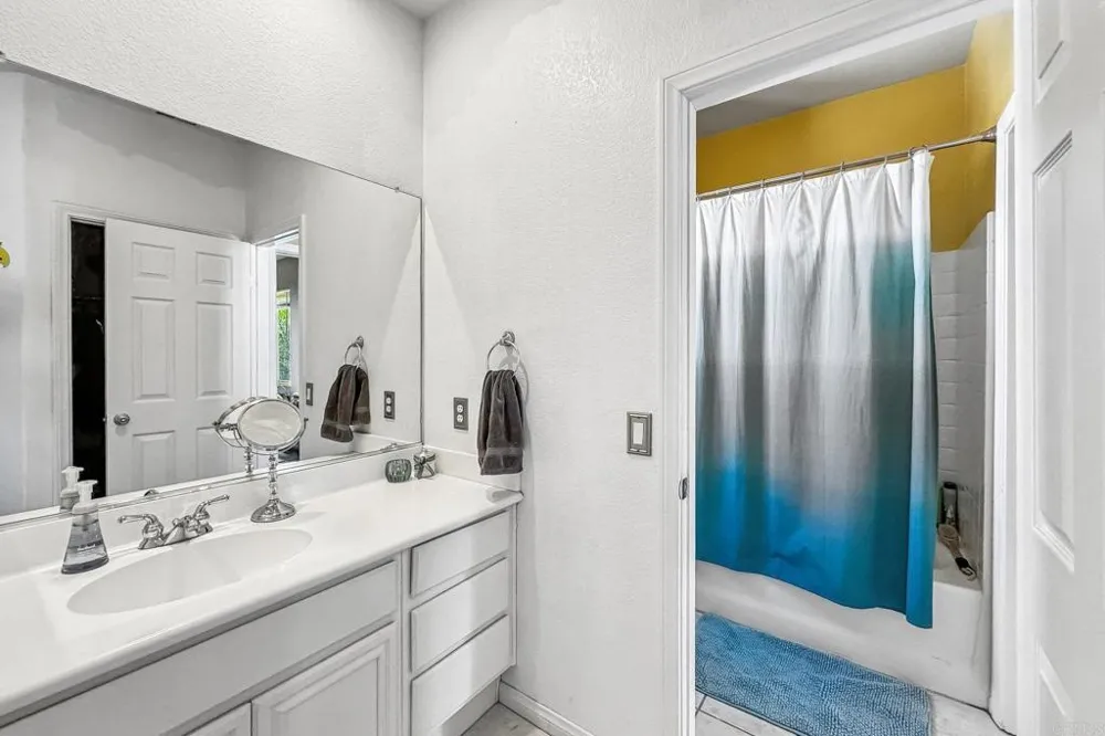 45608 Corte Royal Temecula, CA 92592