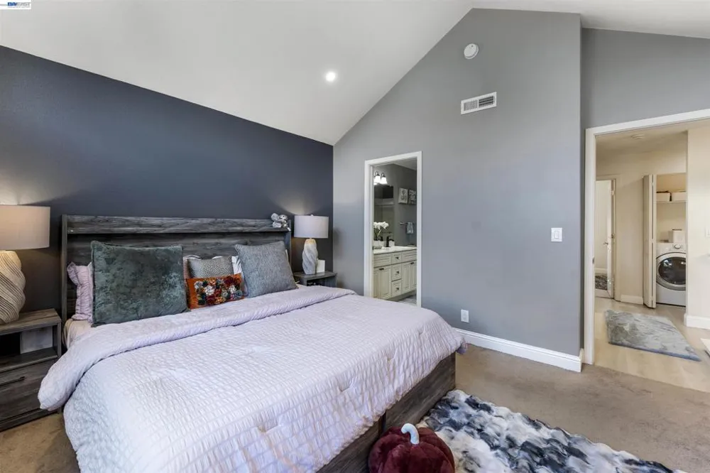 903 Appian Knoll Ct El Sobrante, CA 94803