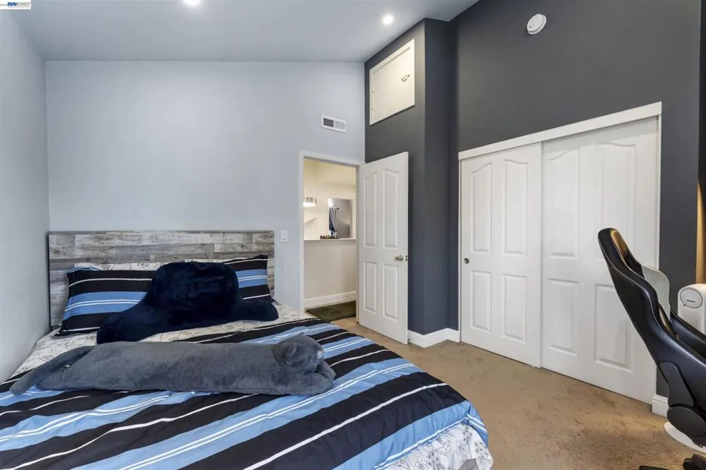 903 Appian Knoll Ct El Sobrante, CA 94803