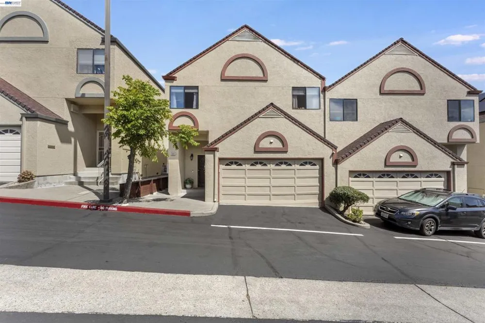 903 Appian Knoll Ct El Sobrante, CA 94803