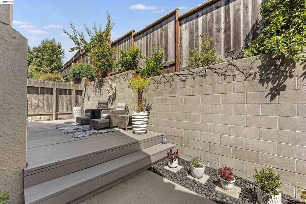 903 Appian Knoll Ct El Sobrante, CA 94803