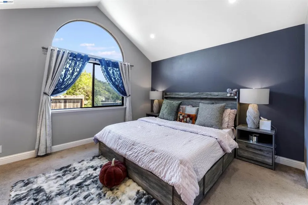 903 Appian Knoll Ct El Sobrante, CA 94803