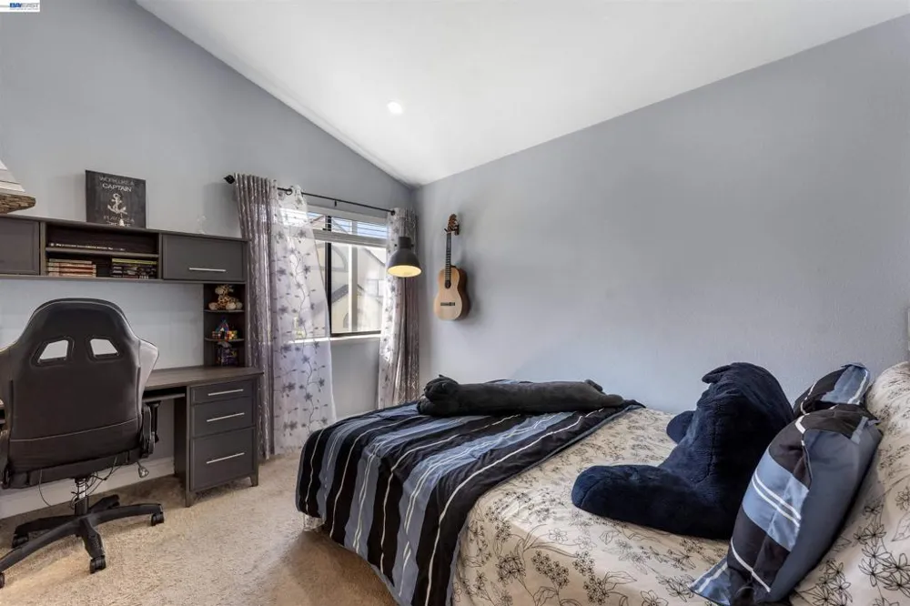 903 Appian Knoll Ct El Sobrante, CA 94803