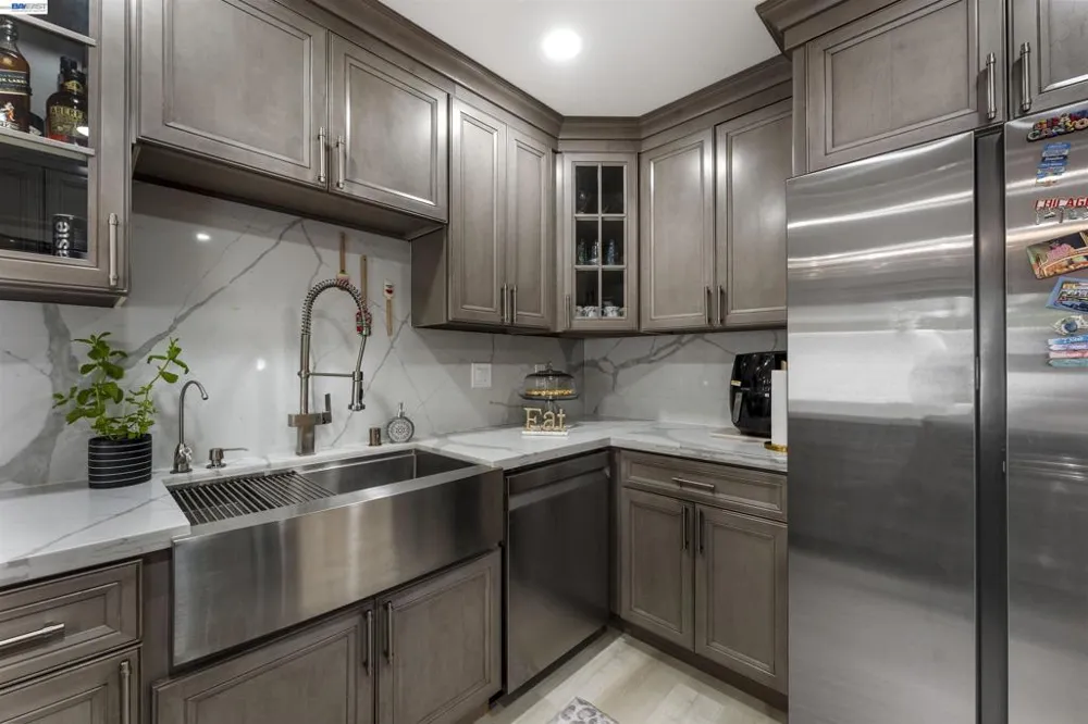 903 Appian Knoll Ct El Sobrante, CA 94803