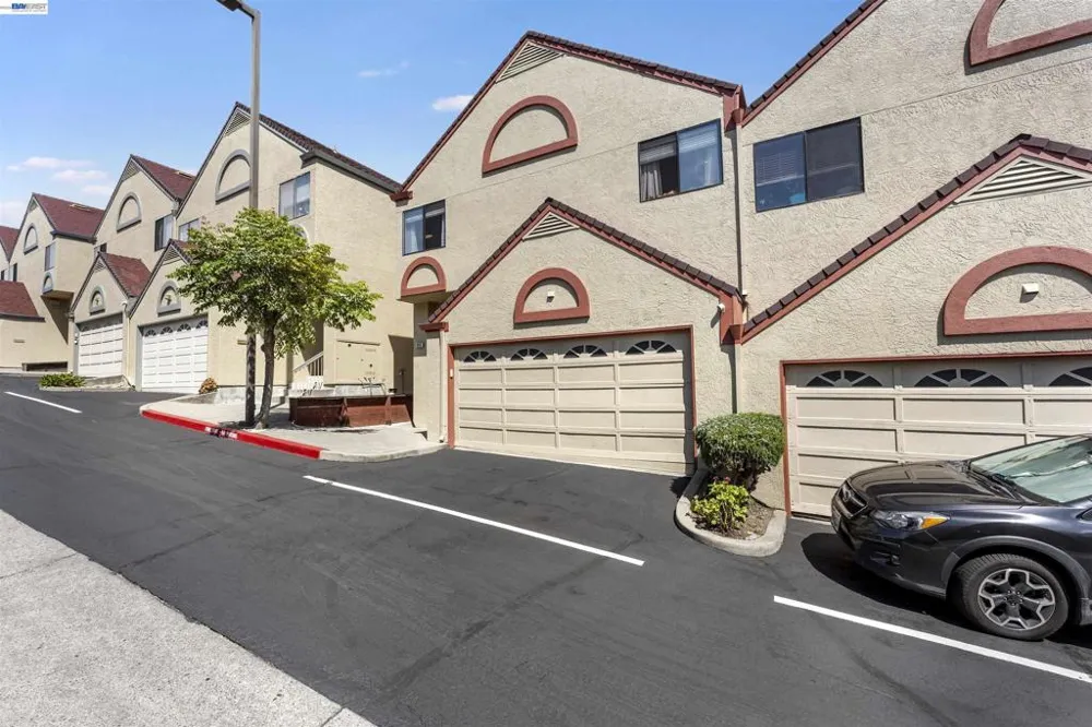 903 Appian Knoll Ct El Sobrante, CA 94803