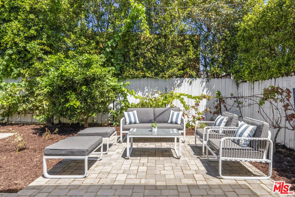 9131 Olin Street Los Angeles, CA 90034
