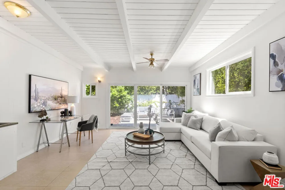 9131 Olin Street Los Angeles, CA 90034