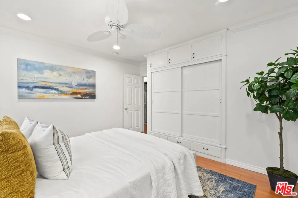 9131 Olin Street Los Angeles, CA 90034