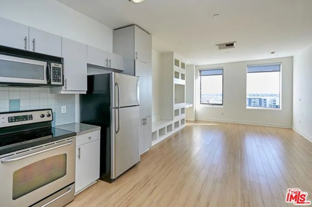 3810 Wilshire Boulevard #809 Los Angeles, CA 90010