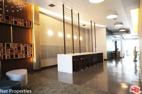 3810 Wilshire Boulevard #809