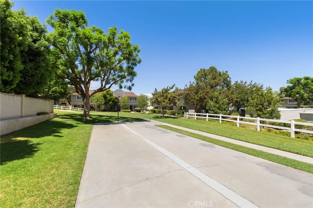 4524 Jamestown Yorba Linda, CA 92886