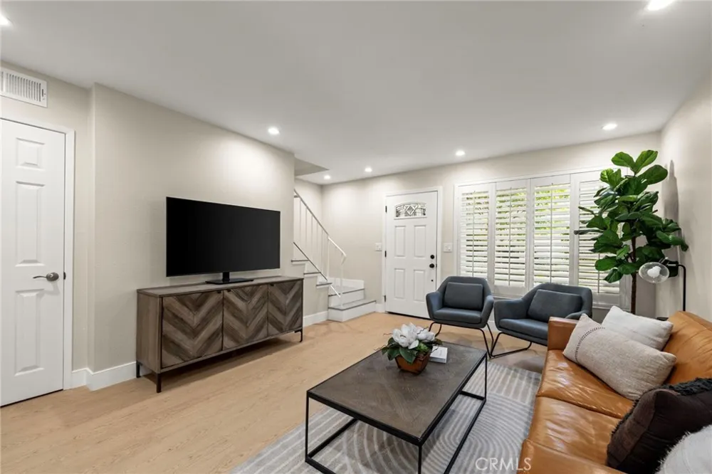 4524 Jamestown Yorba Linda, CA 92886