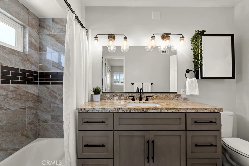 4524 Jamestown Yorba Linda, CA 92886