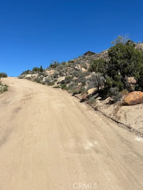 5437 Davis Way Yucca Valley, CA 92284