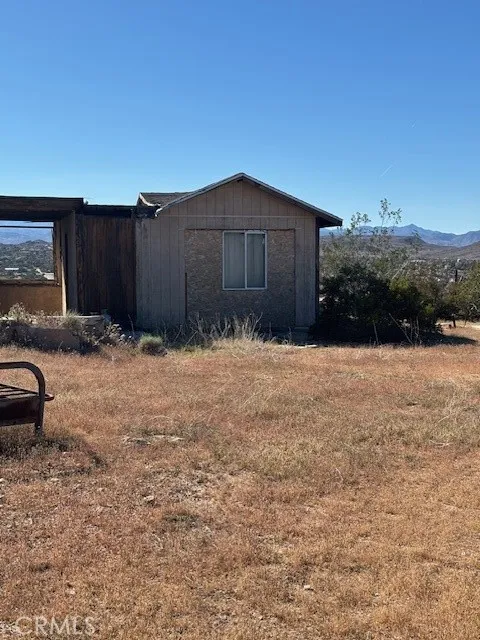 5437 Davis Way Yucca Valley, CA 92284
